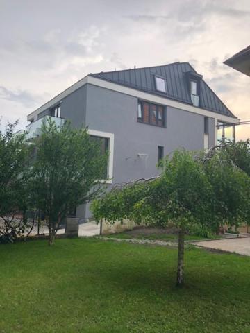 Apartmanhotel Baraton*** บาลาตอนฟือเรด ภายนอก รูปภาพ