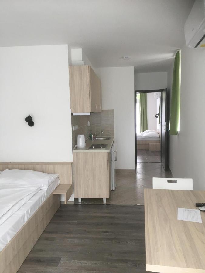 Apartmanhotel Baraton*** บาลาตอนฟือเรด ภายนอก รูปภาพ
